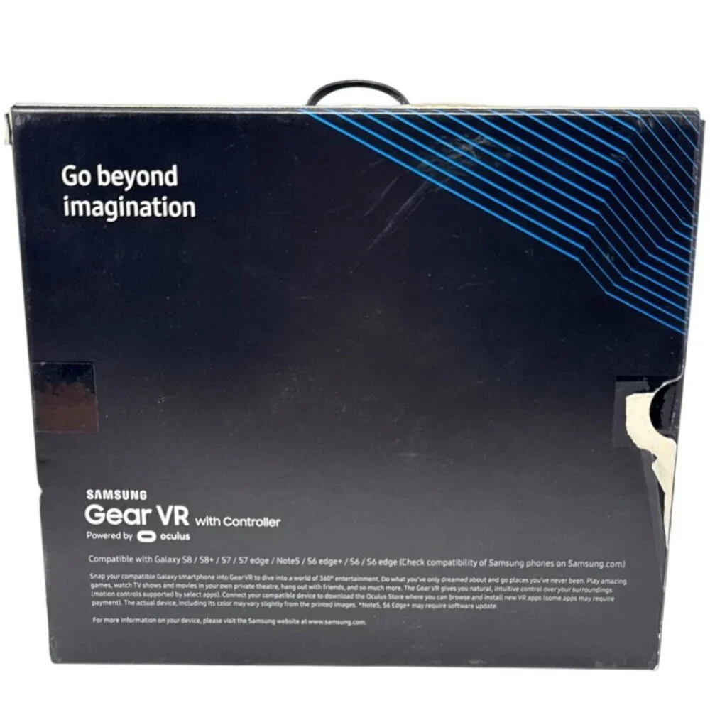 Samsung Gear VR with Controller Powered by Oculus Immersive 360° Experience